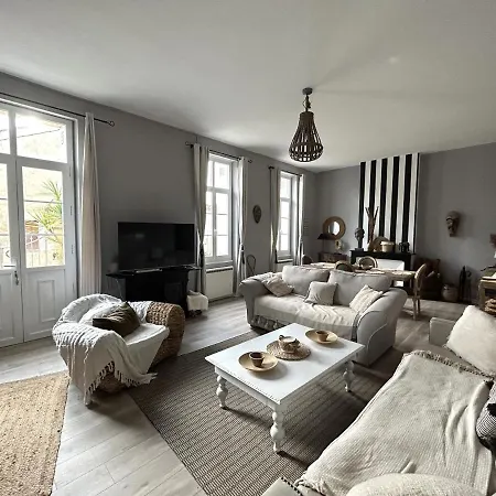 Le Clos Girona Villa *